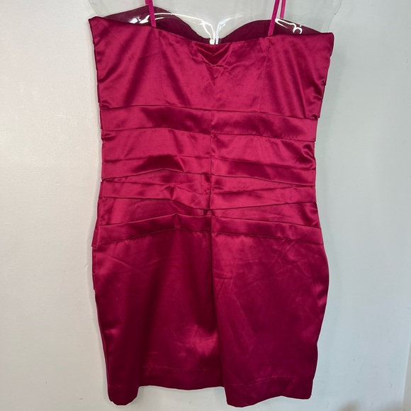NEW Pink Silky Fitted Tiered Double Zip Mini Dress by Urban Behaviour Sz Medium - Picture 7 of 8